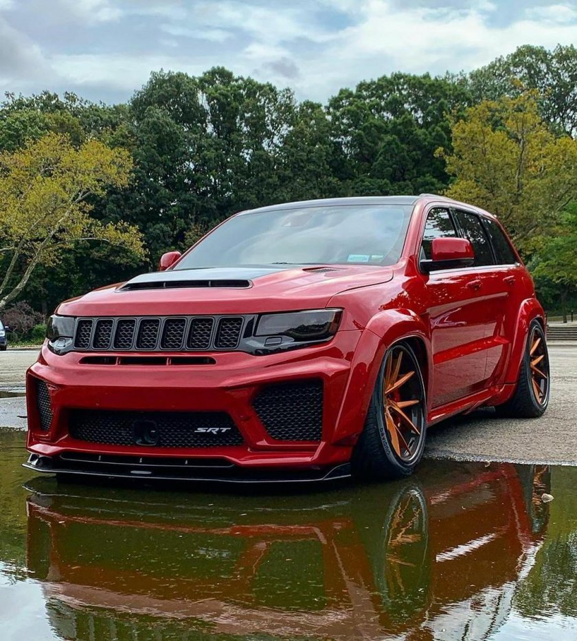 Jeep Grand Cherokee srt8