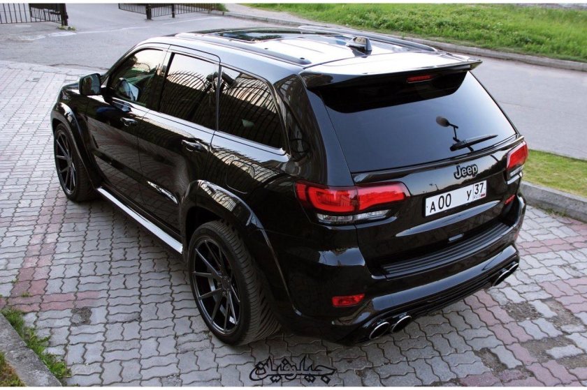 Jeep Grand Cherokee srt8 wk2