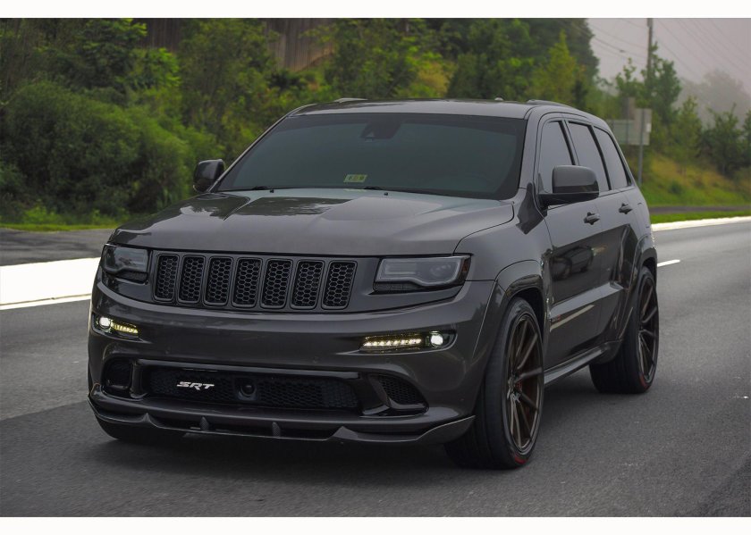 Джип Гранд Чероки srt8 2021