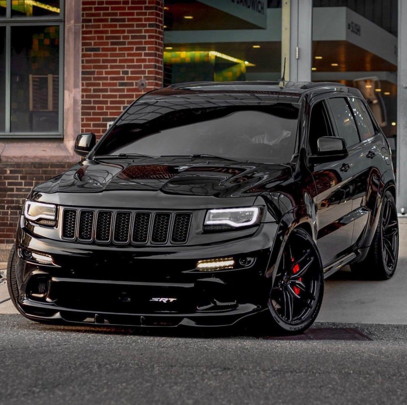 Jeep Grand Cherokee srt8