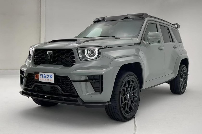 Внедорожник Tank 700 hi4-t