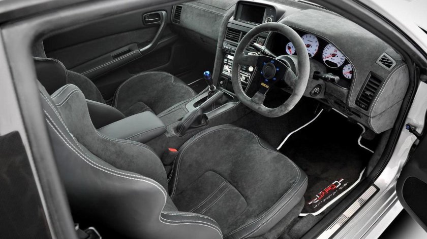 Nissan Skyline r34 gt салон