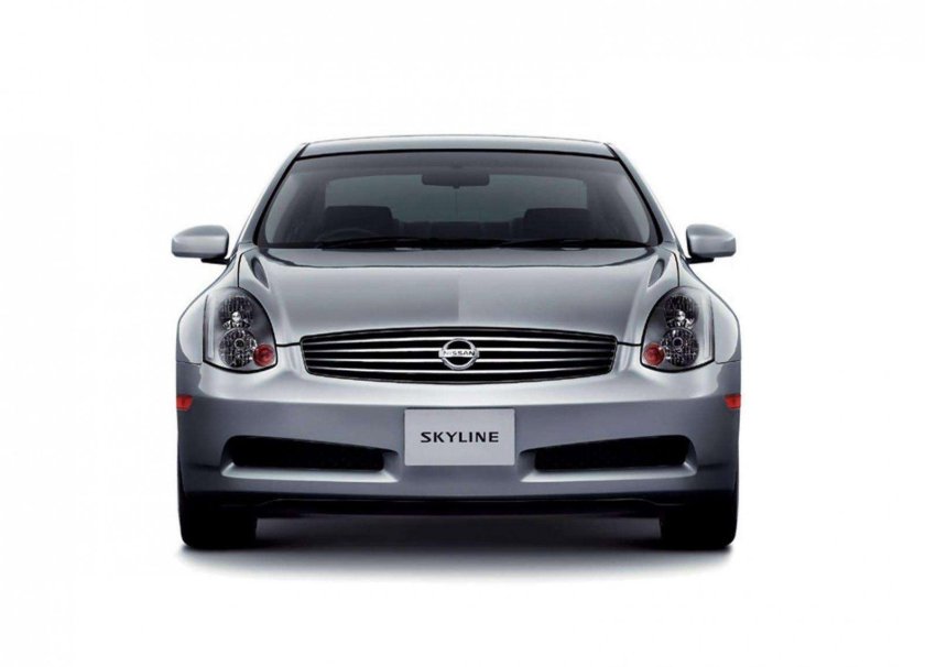 Nissan Skyline v35