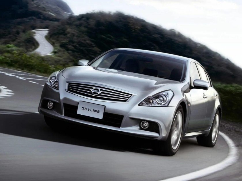 Nissan Skyline v36