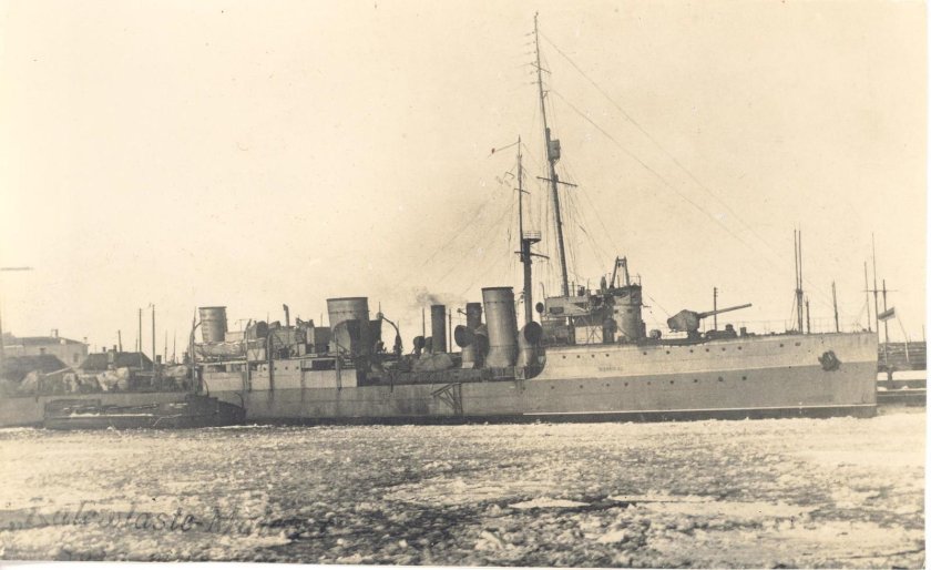 Капитан 1-го ранга Миклухо-Маклай эсминец