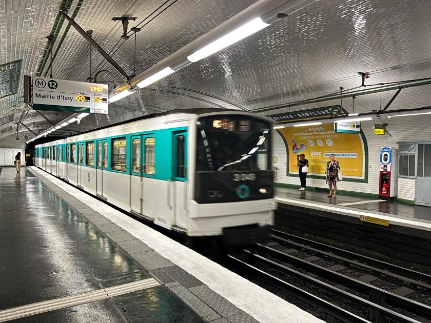 Станции метро парижа