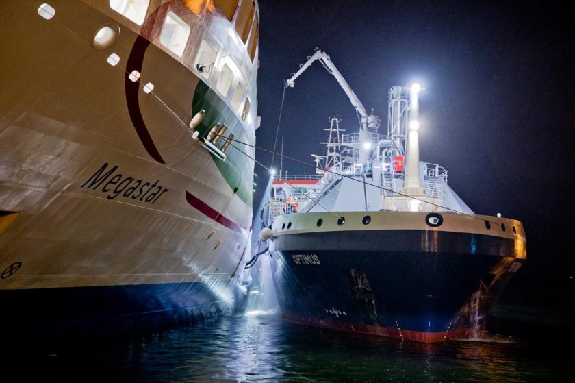 Бункеровщик судно