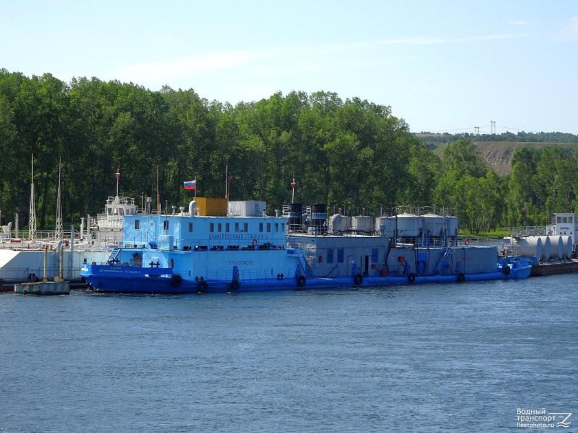 Плавучая бункеровочная станция