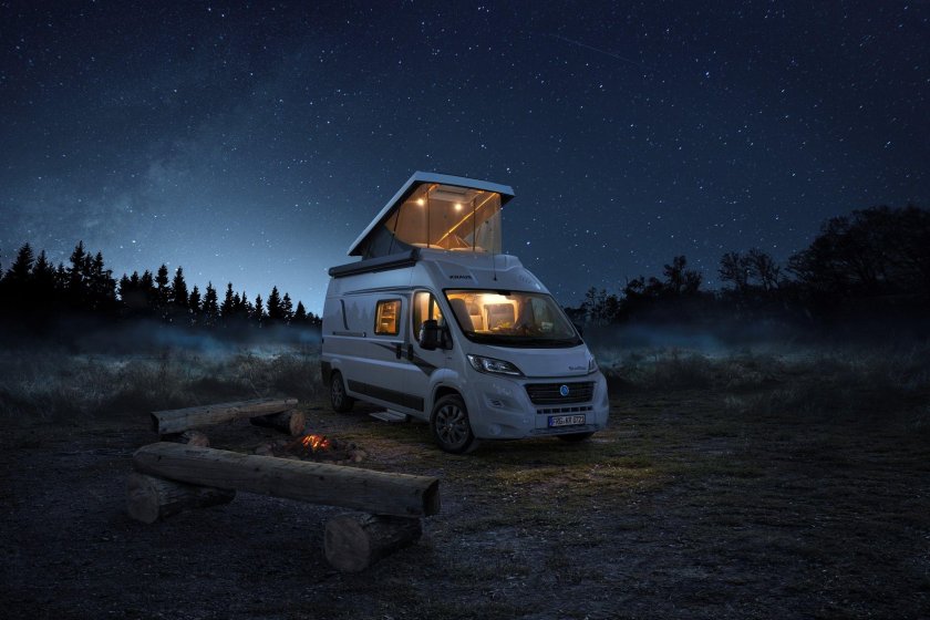 Автодом ночью