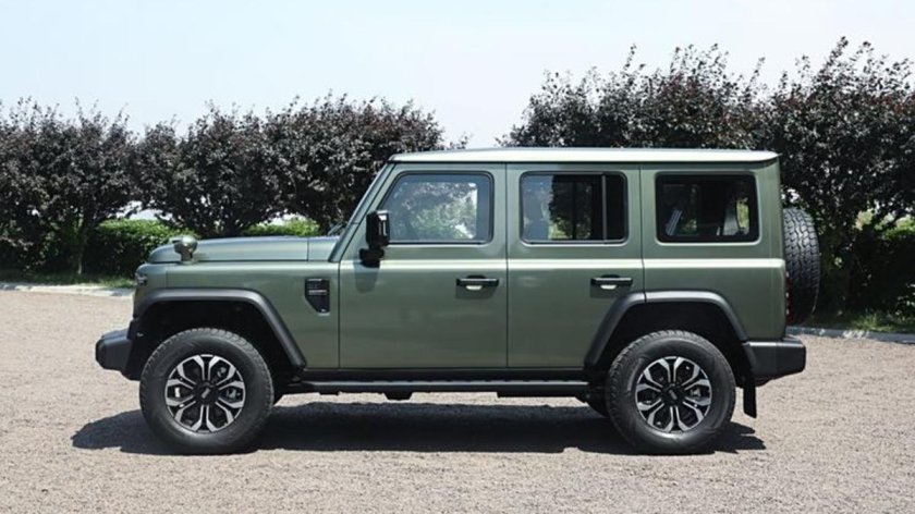 Китайские внедорожник