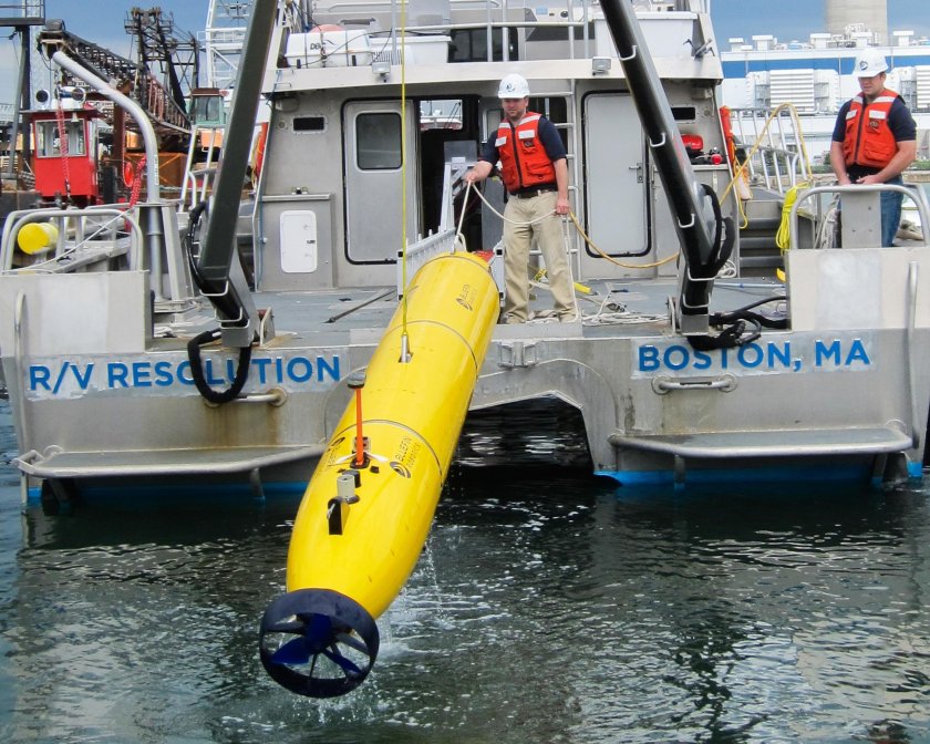 Bluefin Robotics – Bluefin 12