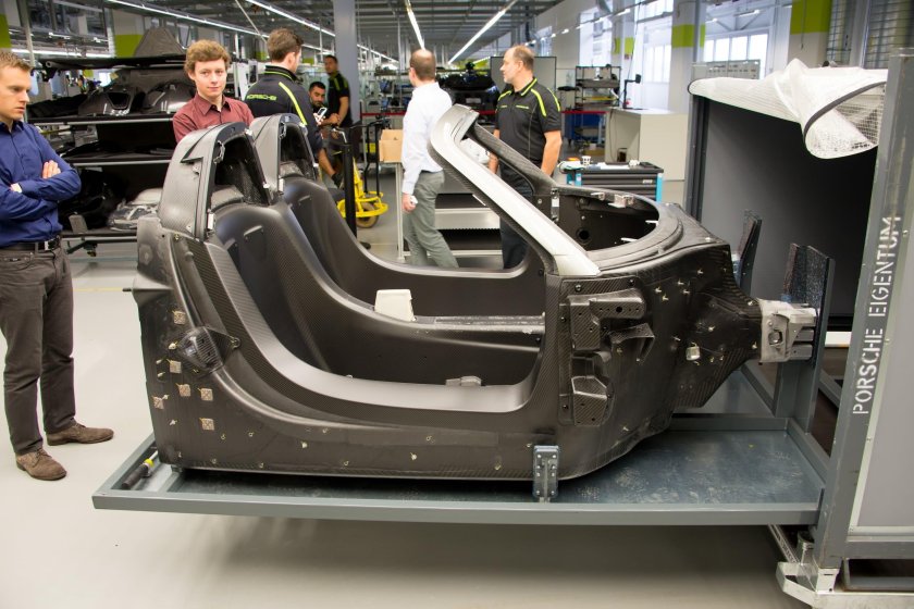 Карбоновый монокок автомобиля