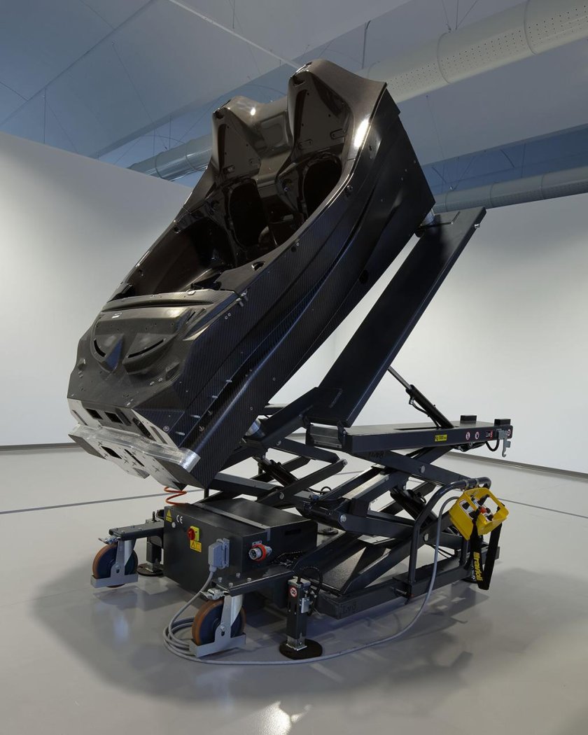 Макларен монокок