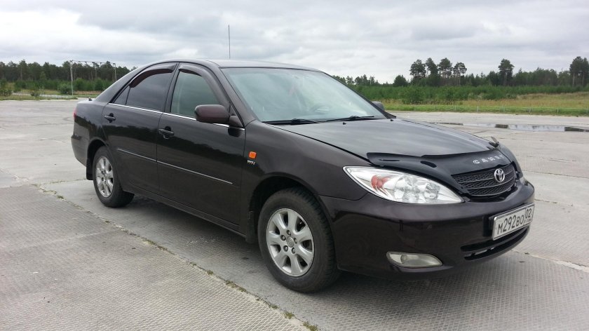 Тойота Камри 2003