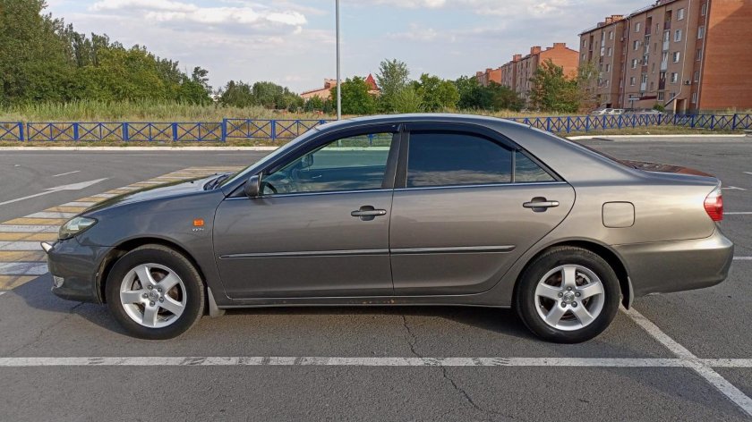 Toyota camry 30 2005