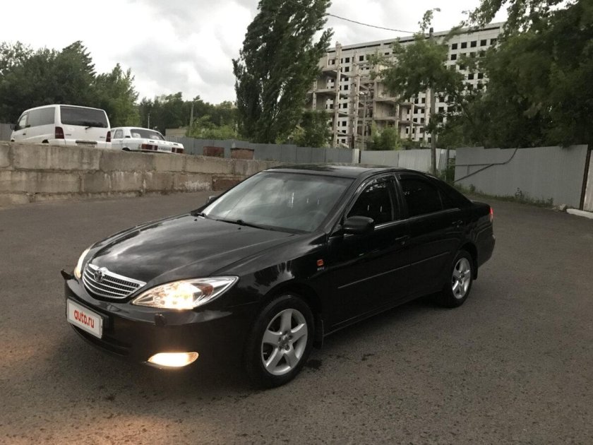 Toyota Camry 2003 чёрный
