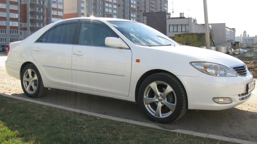 Toyota Camry 30