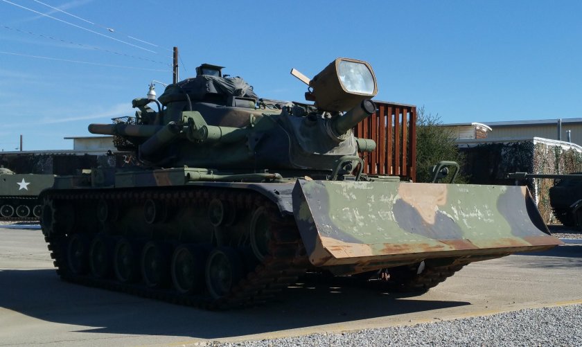 M728 Боевая Инженерная машина