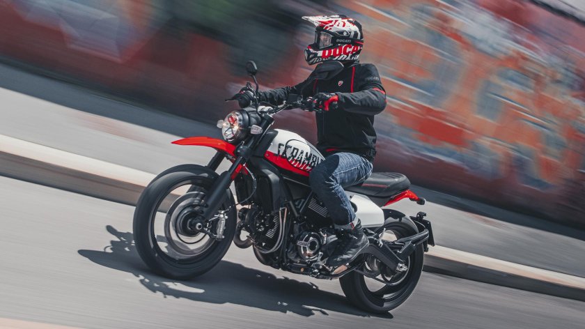Ducati Scrambler Urban motard