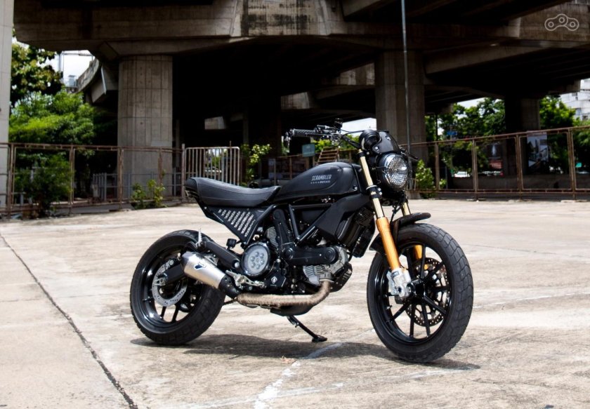 Ducati Scrambler 800 Custom