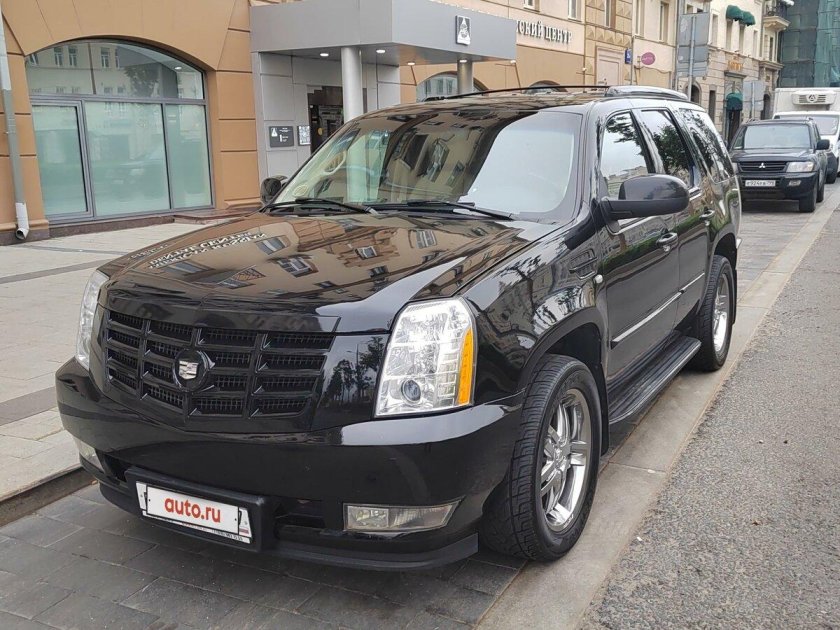 Кадиллак эскалейд 2011 года