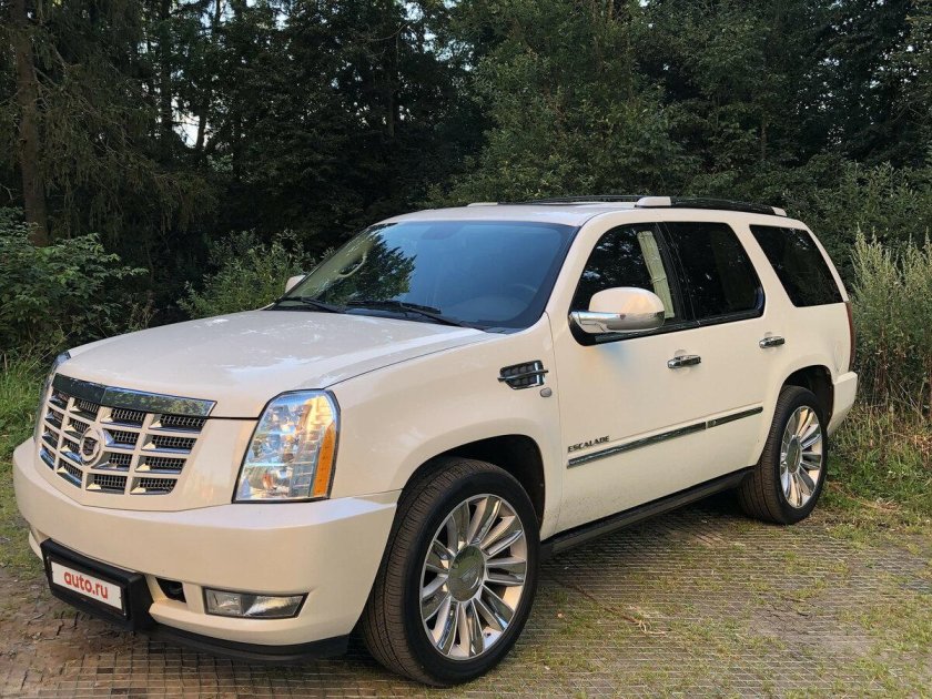 Кадиллак Эскалейд 2012