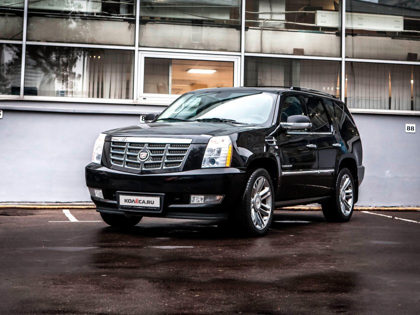 Cadillac Escalade 3