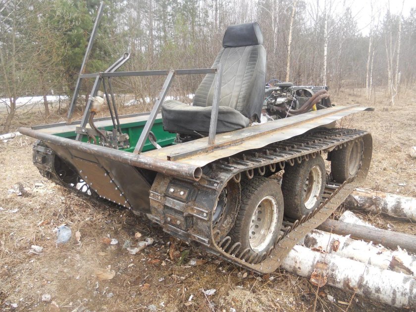 Гусеничный вездеход ВАЕР 1800