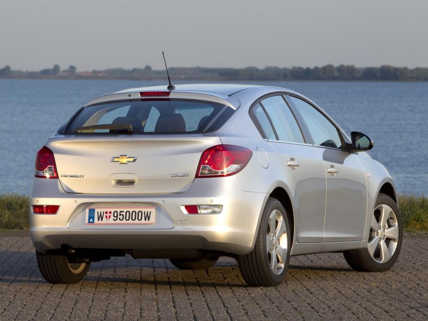 Chevrolet Cruze Hatchback 2012