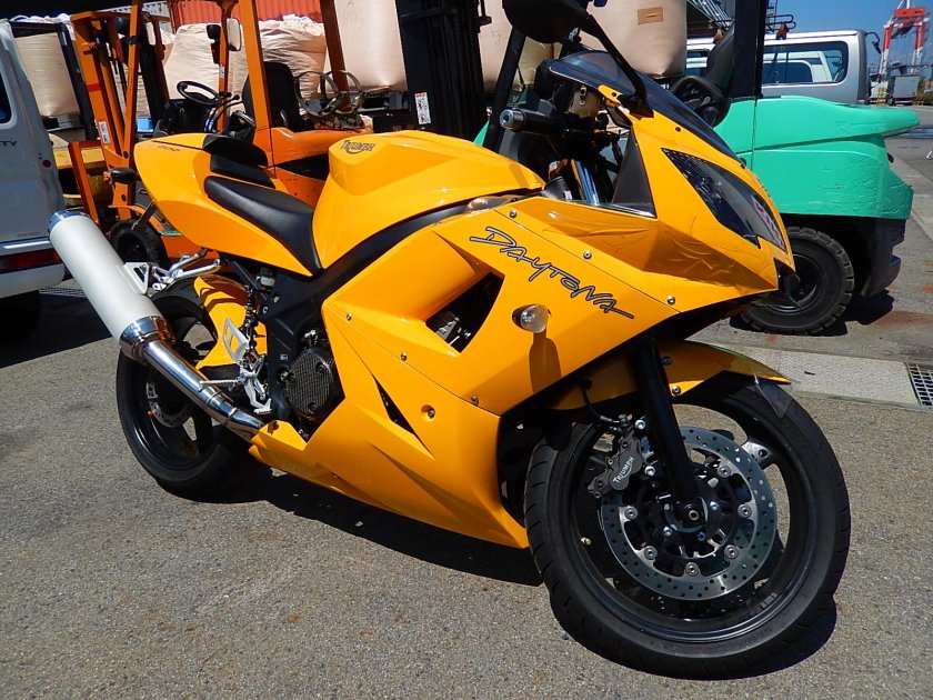Triumph Daytona 600