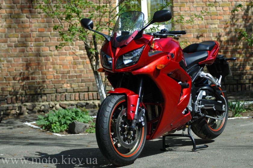 Ямаха 1000 кубов