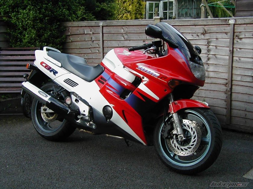 Honda CBR 1000f