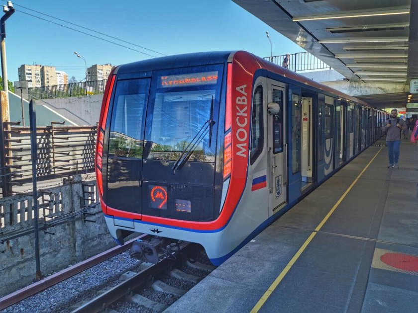 Вагон метро москва
