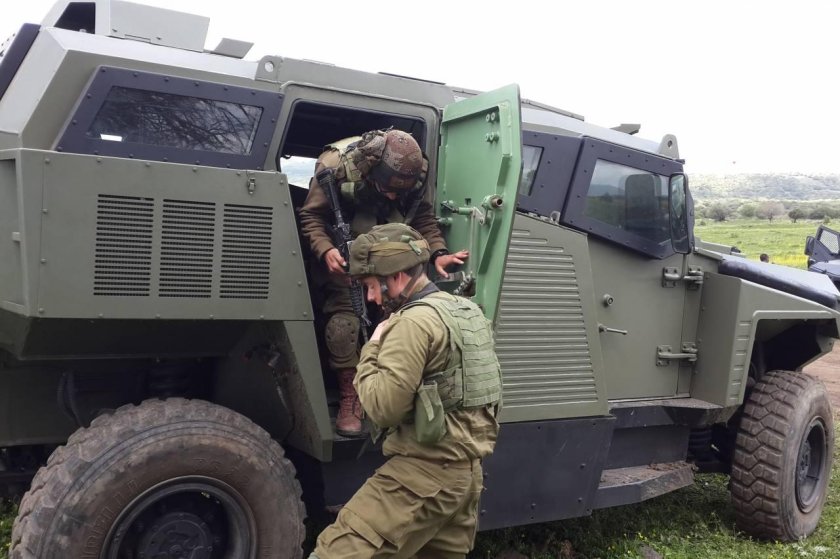 Бронемашина капсула