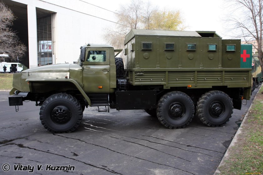 Урал 4320 бронированный