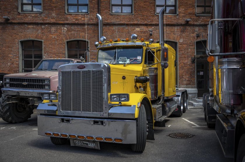 Peterbilt 359 EXHD