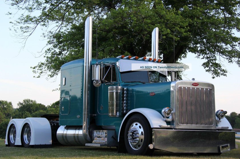 Петербилт 379