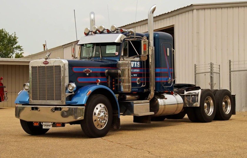 Грузовик Peterbilt 359