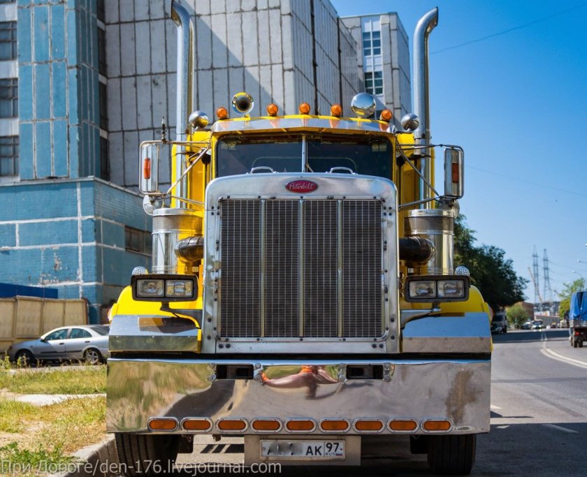 Peterbilt 359