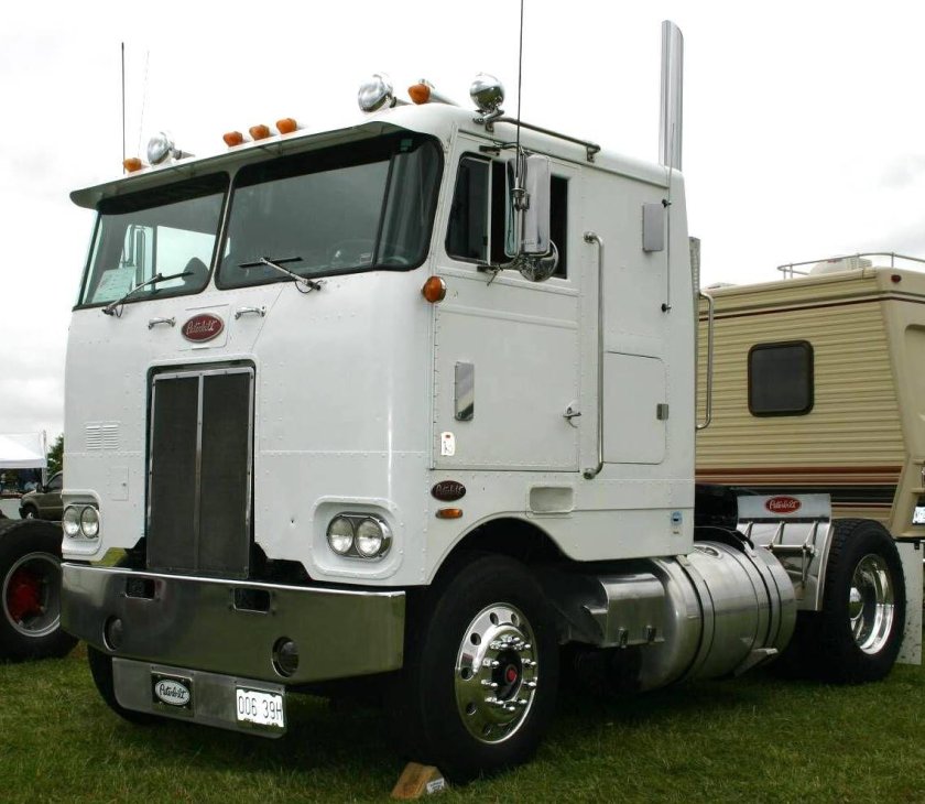 Петербилт 362