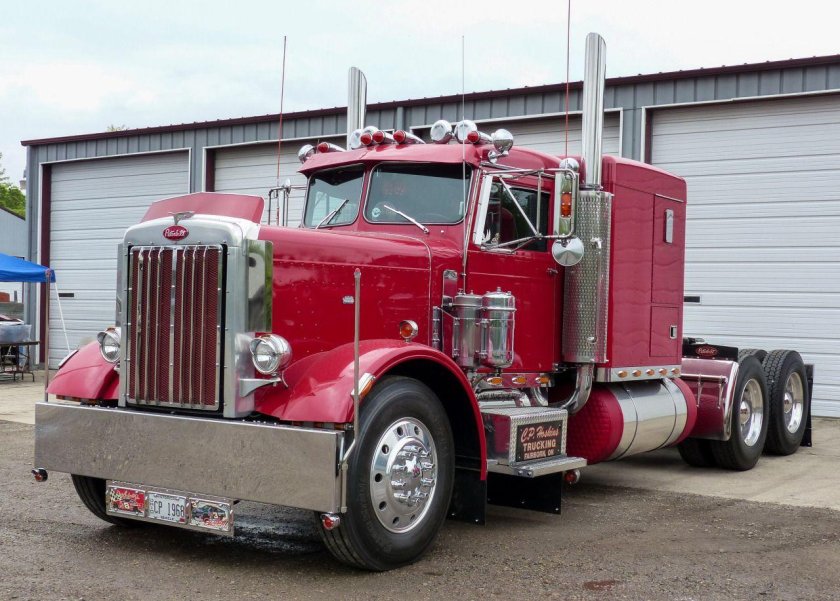 Peterbilt 379