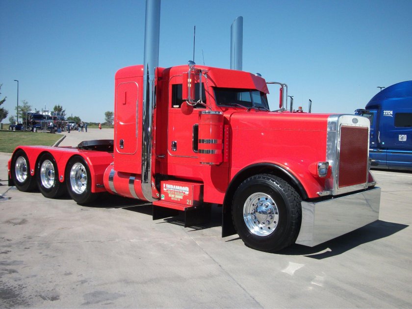 Peterbilt 389 4 Axle