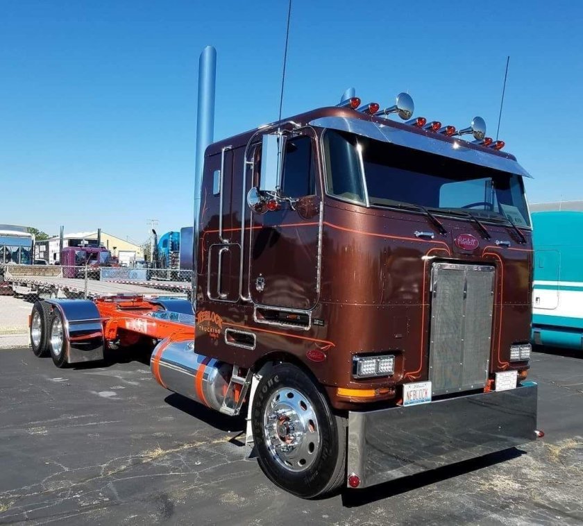 Петербилт 362