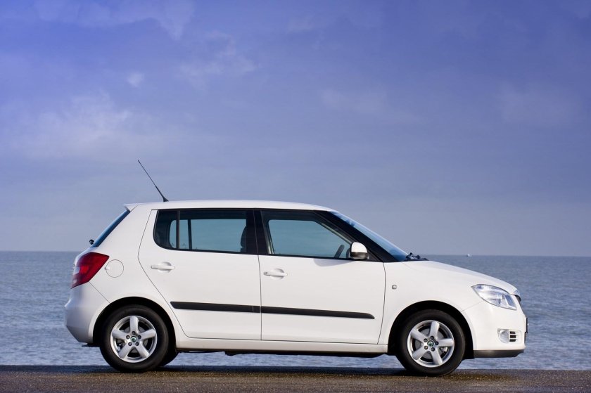 Шкода хэтчбек 2007