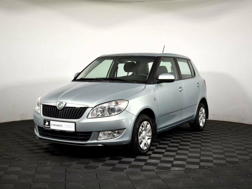 Шкода Фабия механика