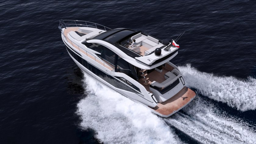 Galeon 510 skydeck
