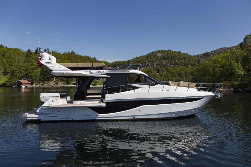 Galeon 460