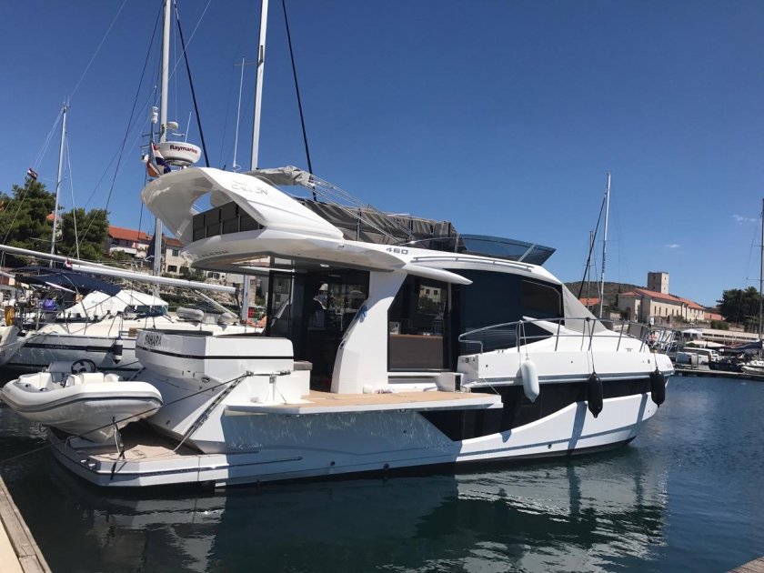 Galeon 460
