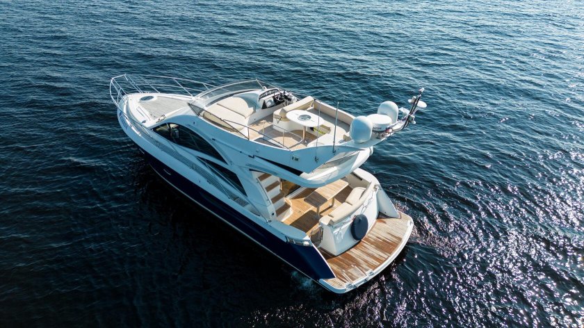 Моторная яхта Galeon 440 Fly
