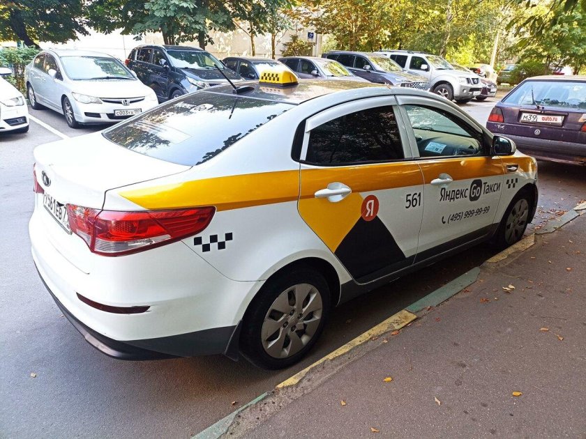 Киа рио 2021 под такси